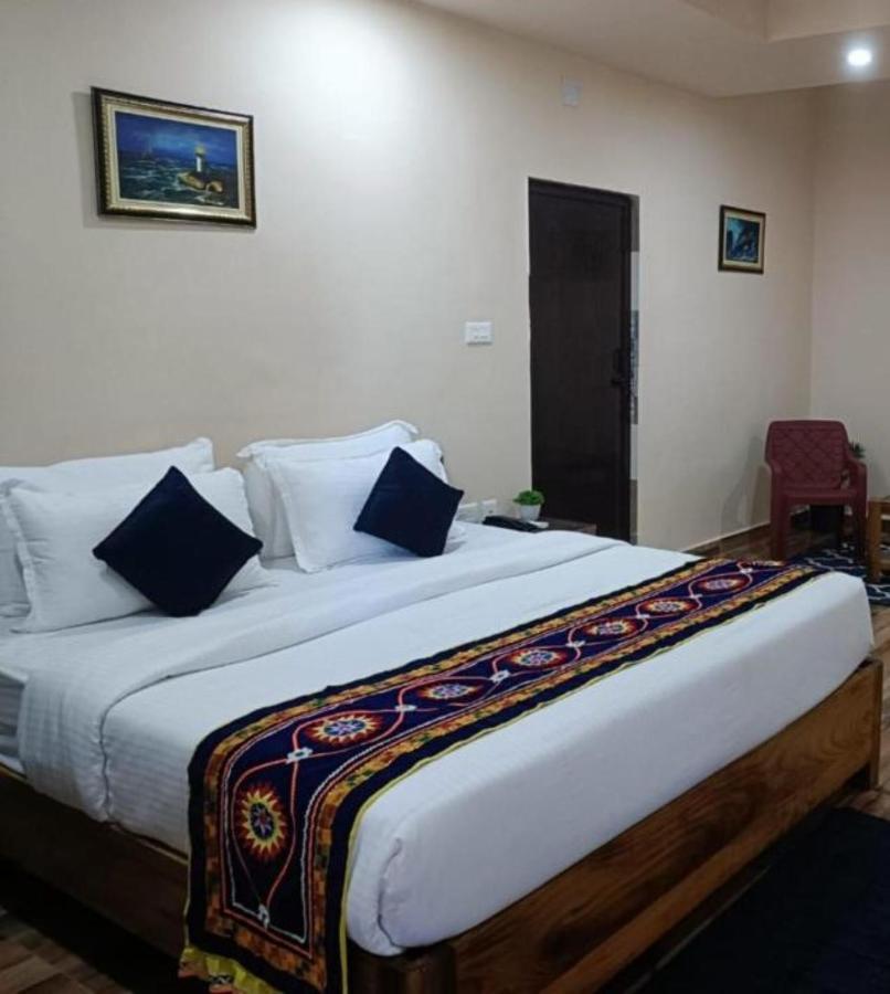 Goroomgo Silicon Residency Puri Near Sea Beach & Temple - Luxurious Room - Lift And Parking Facilities - Best Seller ภายนอก รูปภาพ