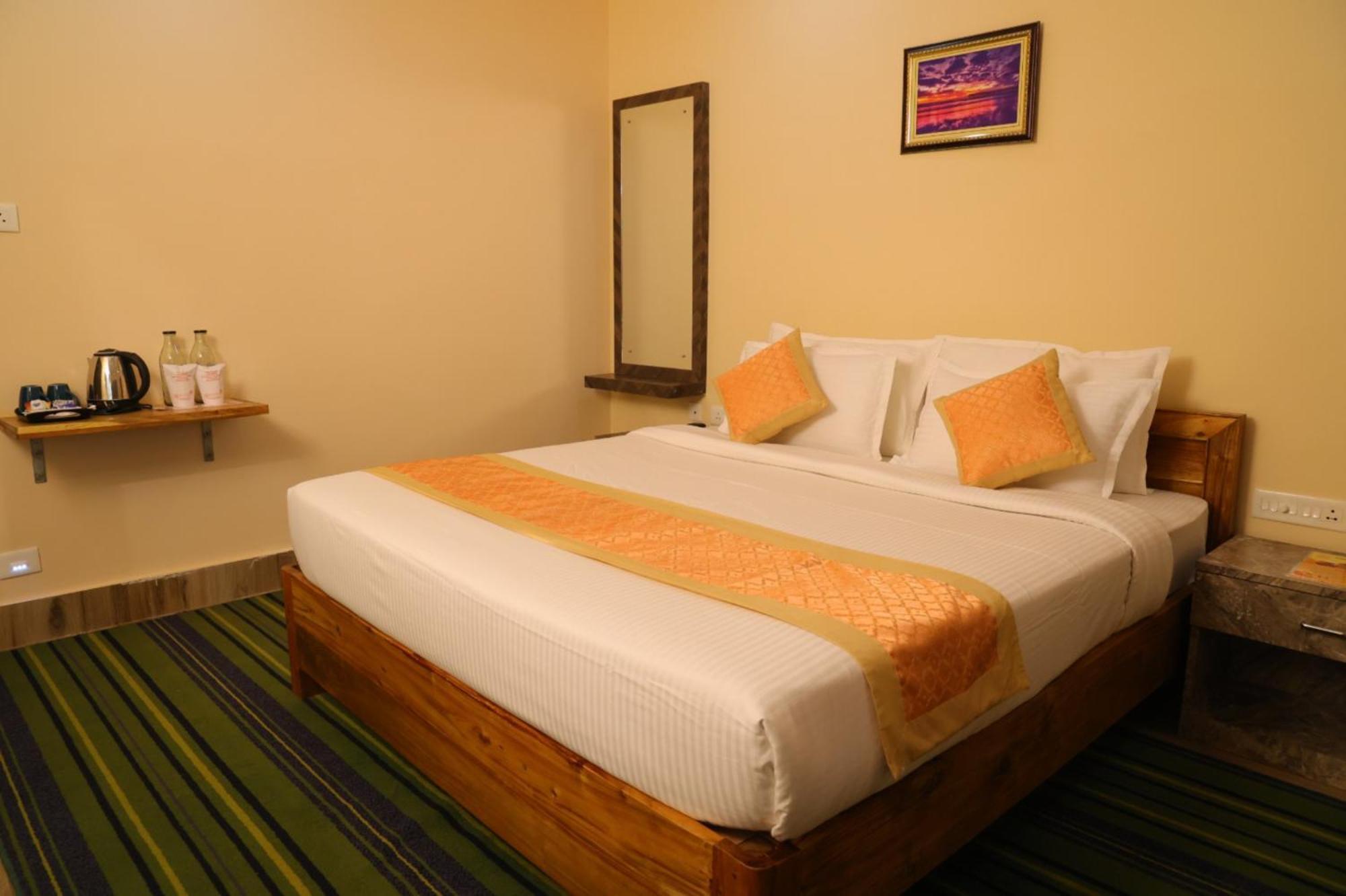 Goroomgo Silicon Residency Puri Near Sea Beach & Temple - Luxurious Room - Lift And Parking Facilities - Best Seller ภายนอก รูปภาพ